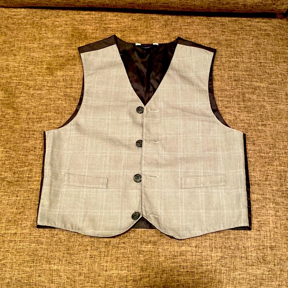 Boys Vest Size 6